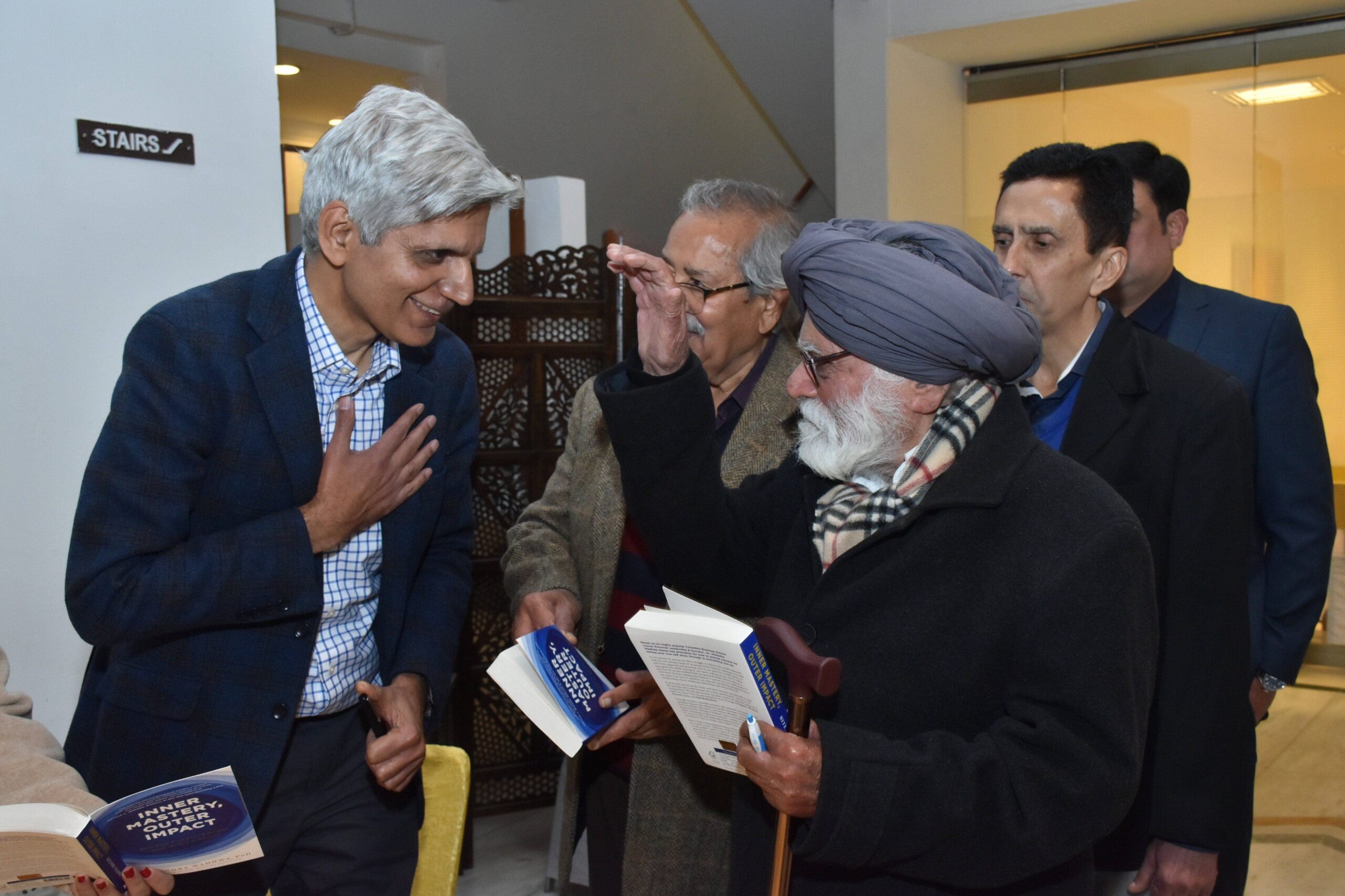 Hitendra Wadhwa receiving blessings from the audience members at Chandigarh Talk